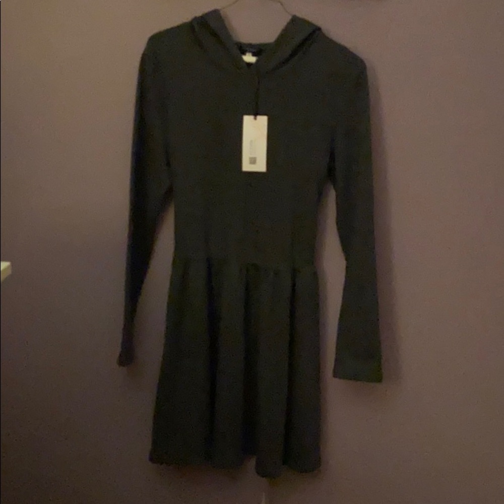 Hooded laced back casual dress